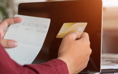 Tarjeta revolving cancelada pero con deuda pendiente: ¿sigo pagando?